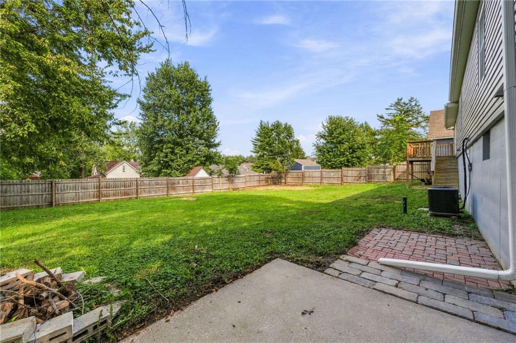 512 E Woods Street Property Photo 34