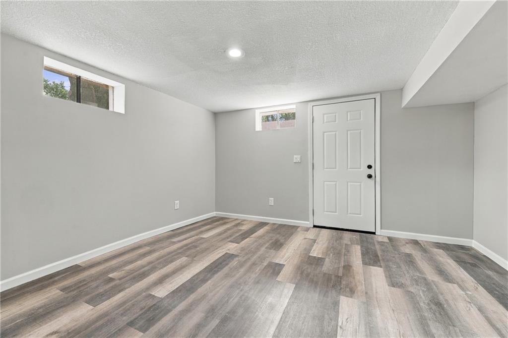 313 Clearview Drive Property Photo 23