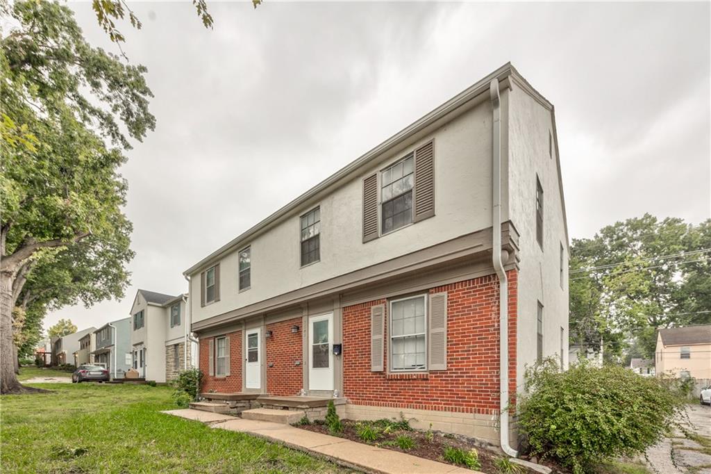 7539 State Line Road Property Photo 1