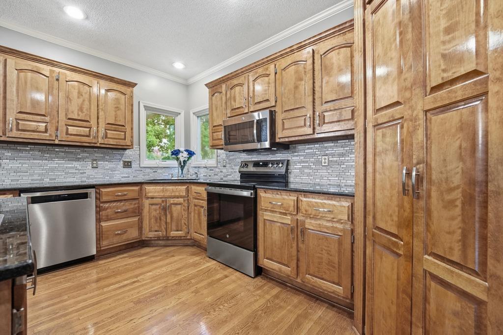 8417 Harbinger Street Property Photo 11