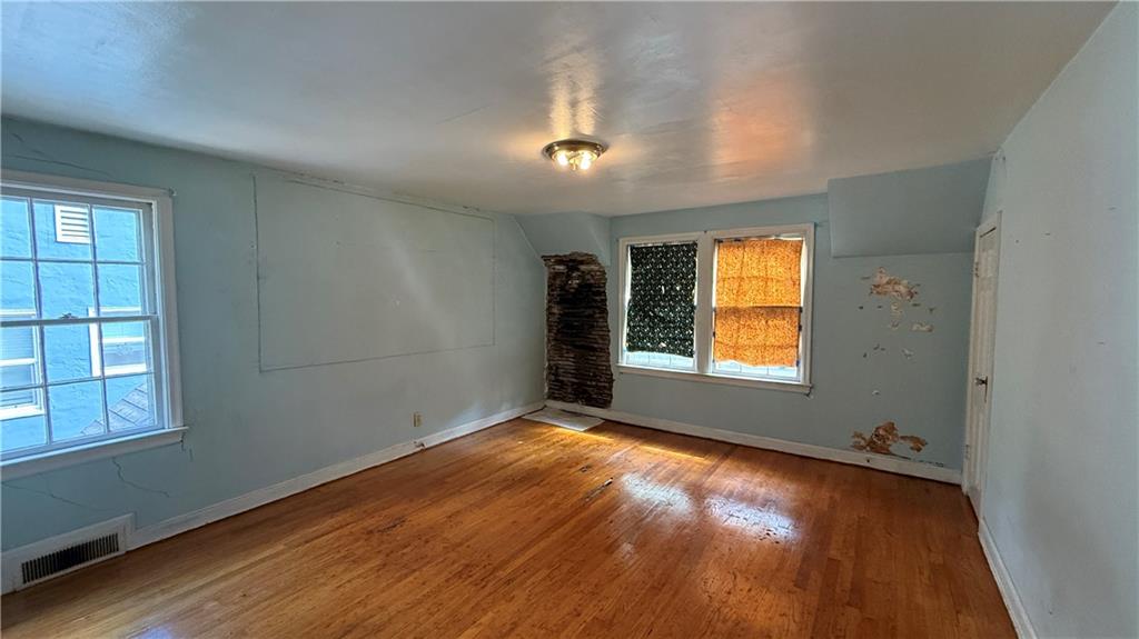 306 Meyer Boulevard Property Photo 8