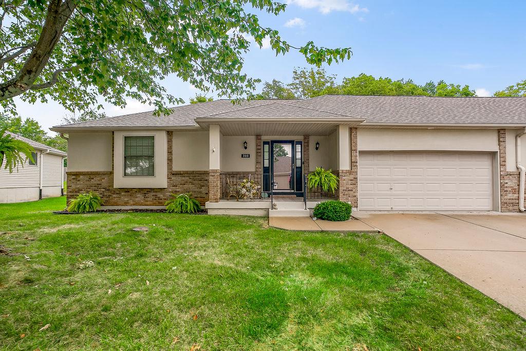 2413 Sw Richwood Circle Property Photo 1