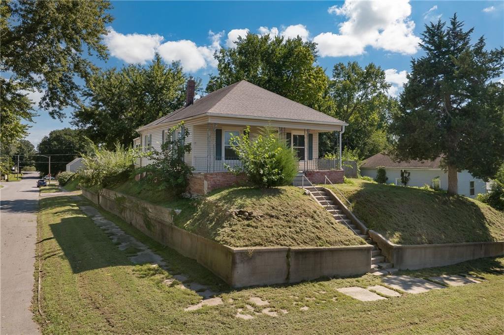 2023 Main Street Property Photo 2