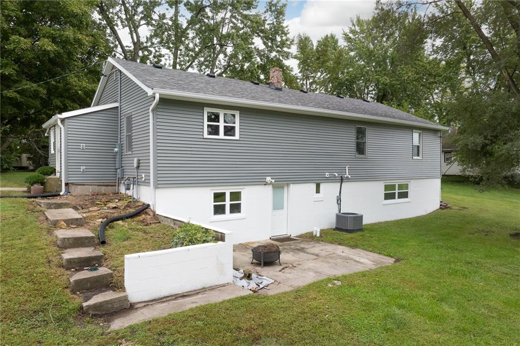 32951 1st Street Property Photo 4