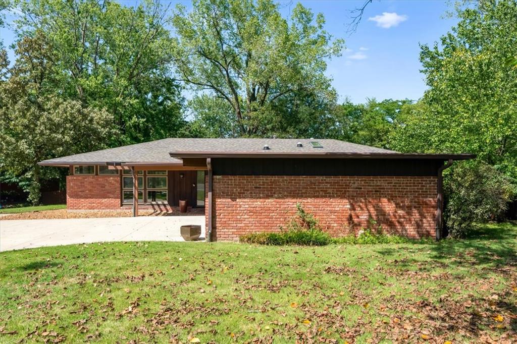 2404 Orchard Lane Property Photo 1