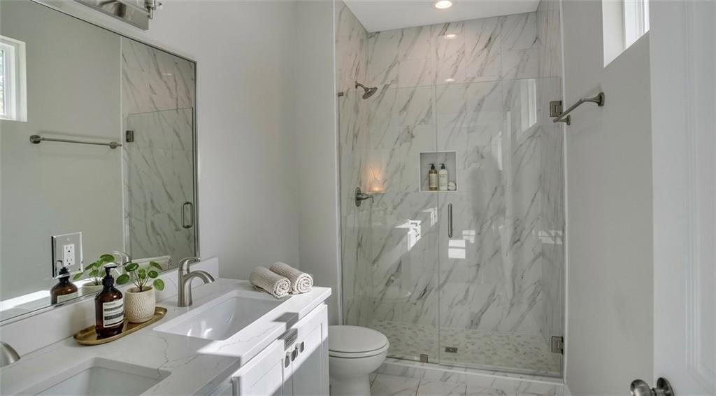 716 Chestnut Avenue Property Photo 16