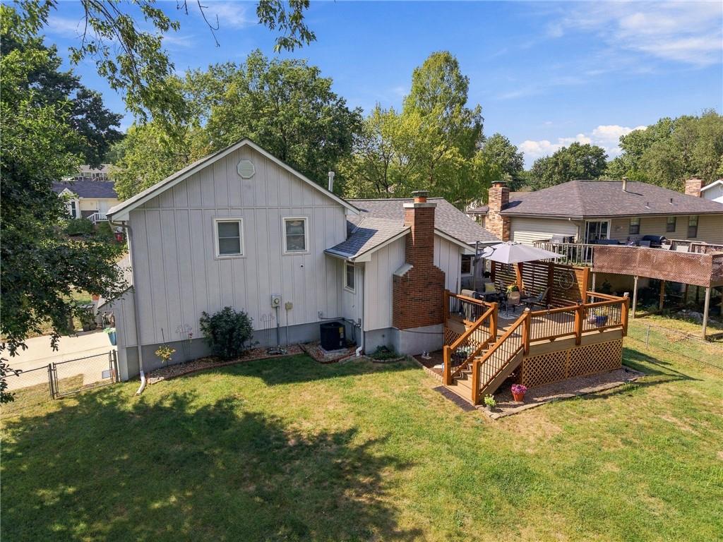 3023 Bryn Mawr Drive Property Photo 2