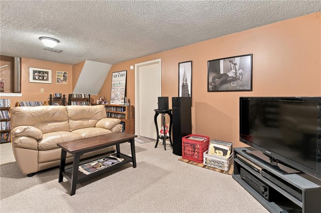 3023 Bryn Mawr Drive Property Photo 23