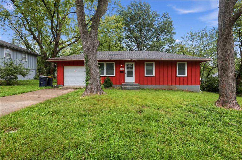 11015 HERRICK Avenue Property Photo 1