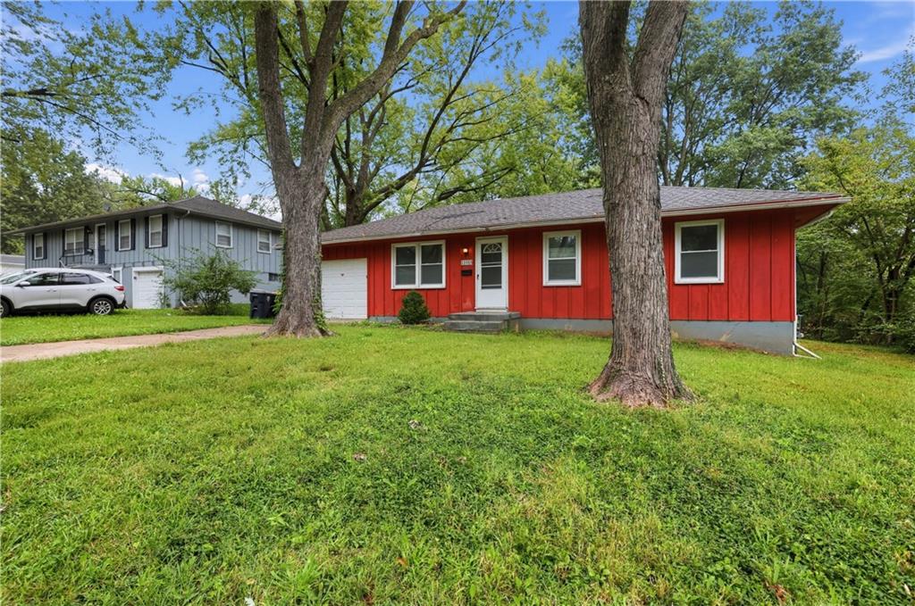 11015 Herrick Avenue Property Photo 2