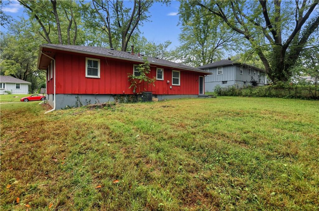 11015 Herrick Avenue Property Photo 3