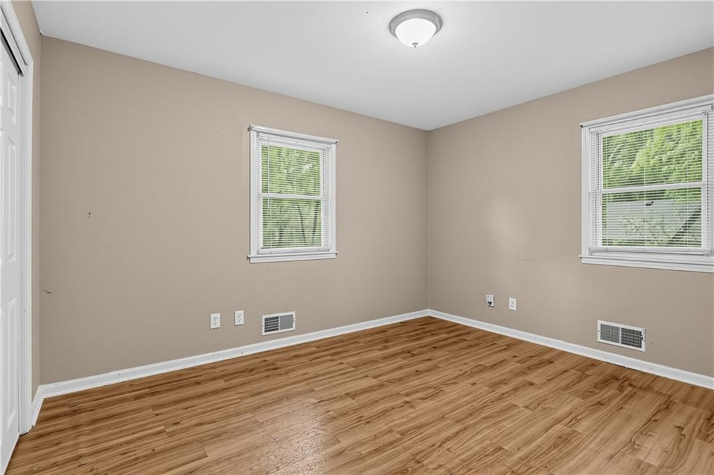 11015 Herrick Avenue Property Photo 9