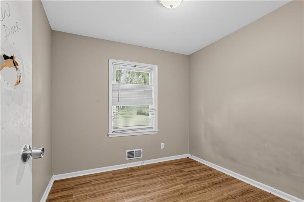 11015 Herrick Avenue Property Photo 13