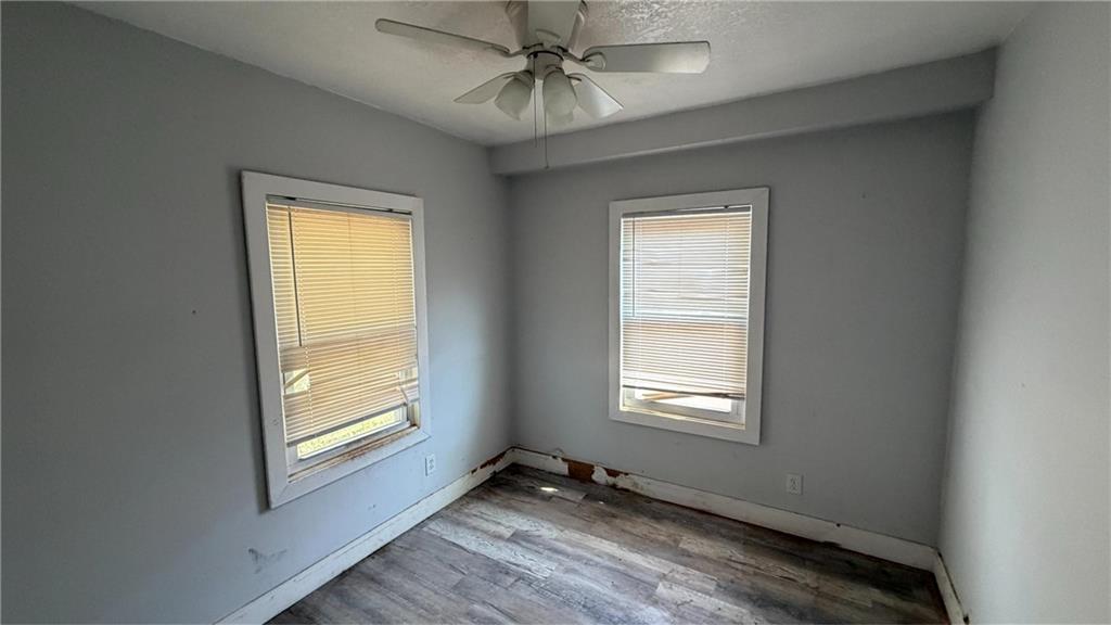 2104 E 59th Street Property Photo 17
