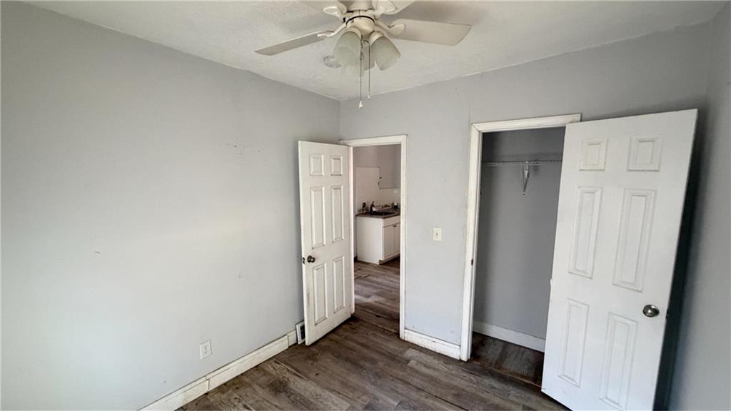 2104 E 59th Street Property Photo 18