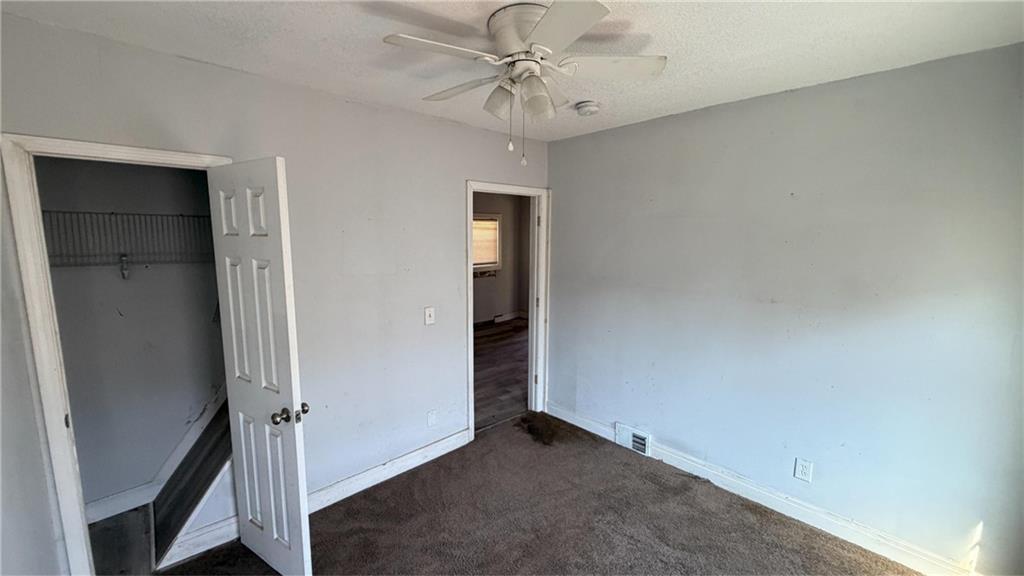 2104 E 59th Street Property Photo 19
