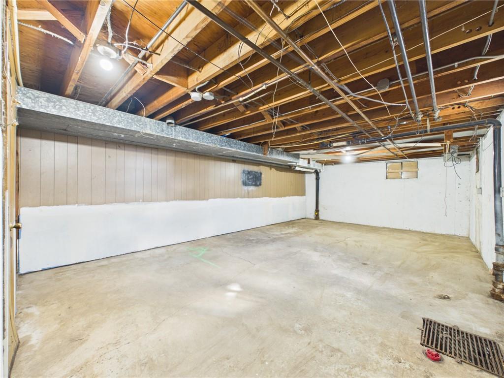 8030 Campbell Street Property Photo 25