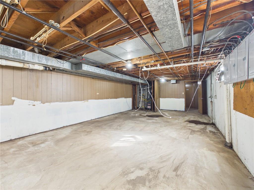 8030 Campbell Street Property Photo 27