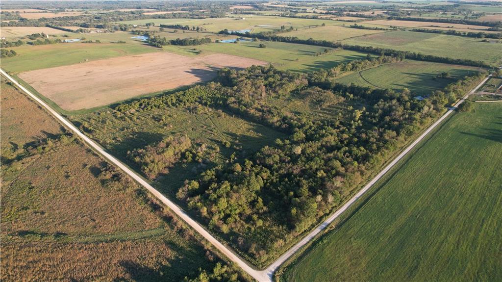 890 Nw 100th Road Property Photo 4