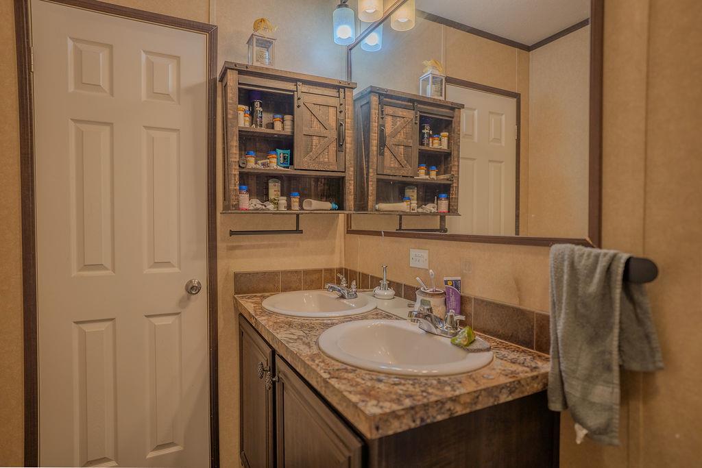 9243 1st Street Property Photo 12