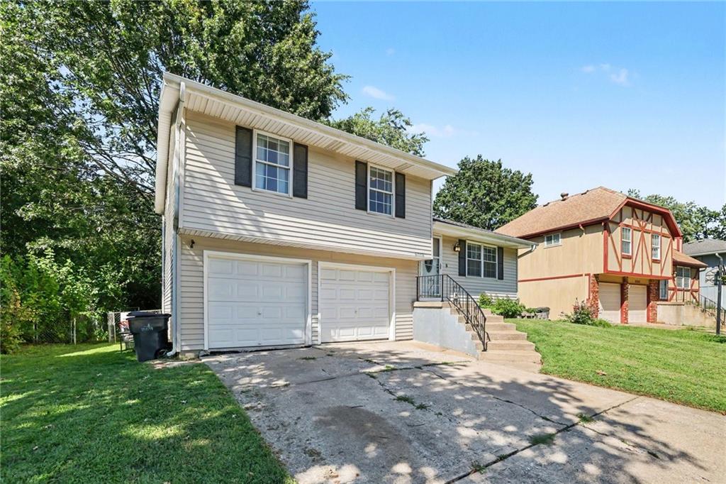 2018 E Mohawk Court Property Photo 2