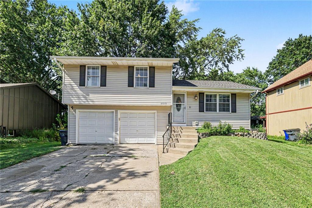 2018 E Mohawk Court Property Photo 3