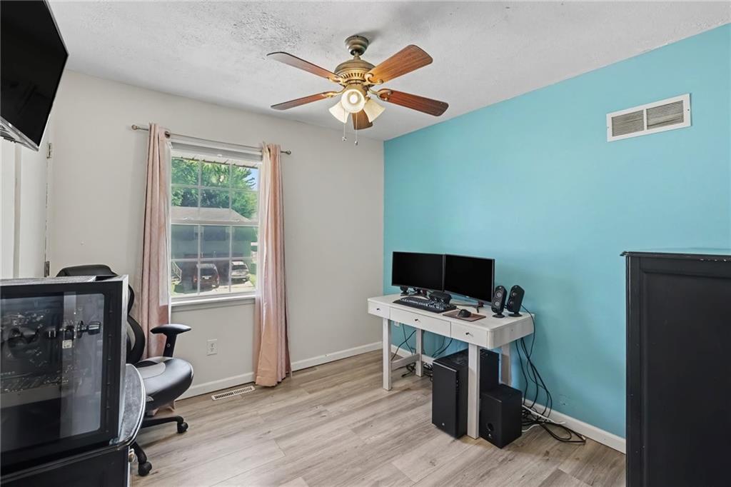 2018 E Mohawk Court Property Photo 14