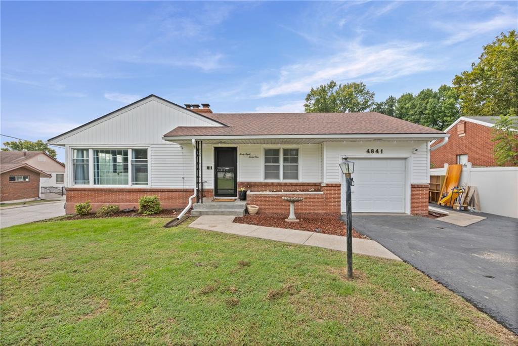 4841 Gibbs Road Property Photo 1
