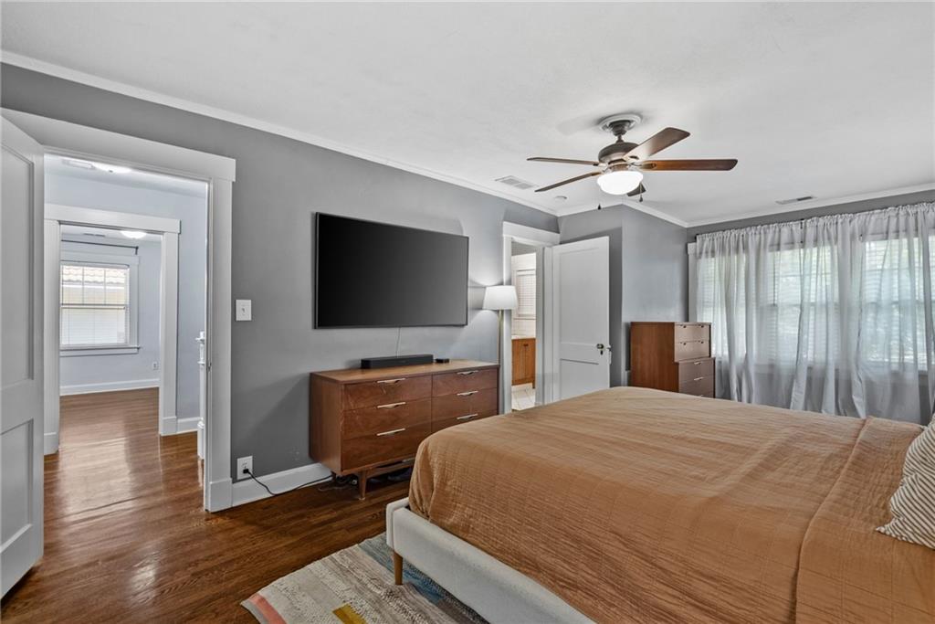 620 W 60th Terrace Property Photo 19