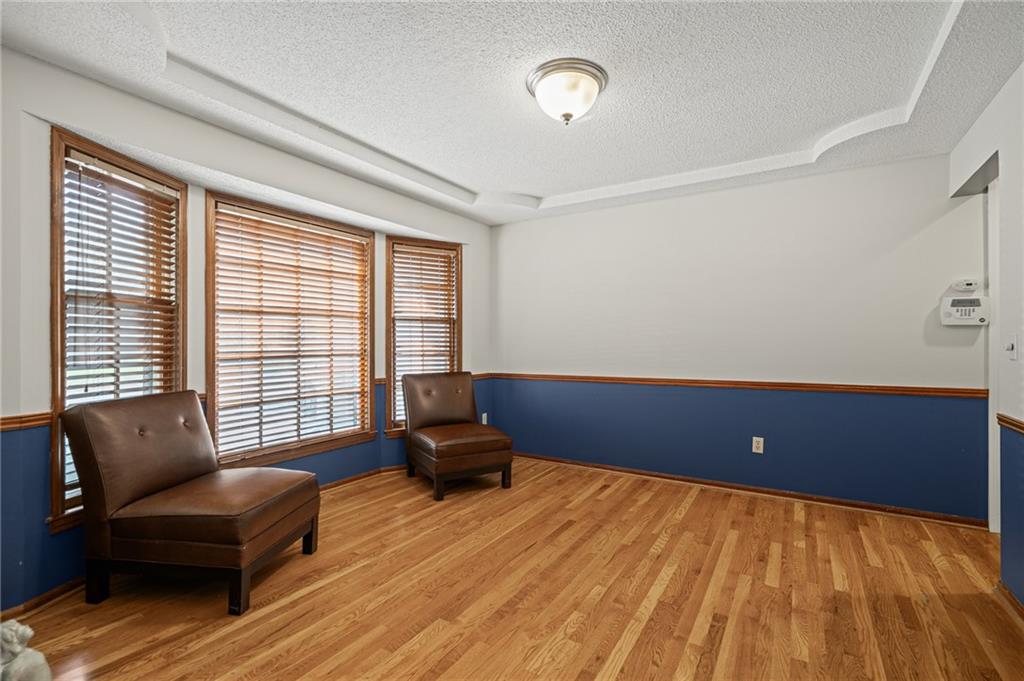 8408 W 115th Street Property Photo 17