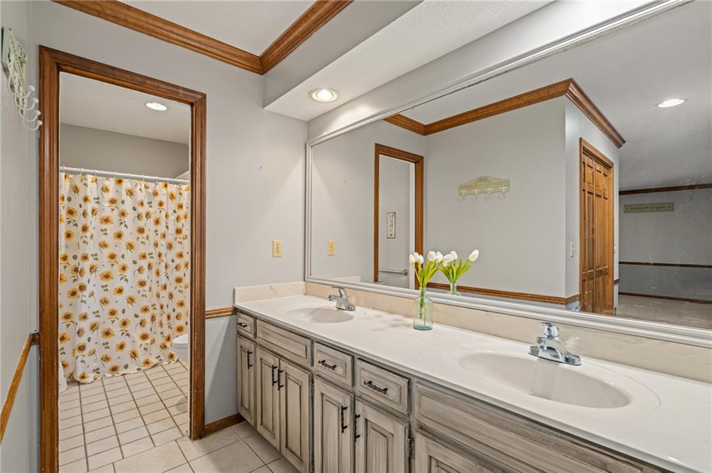 8408 W 115th Street Property Photo 21