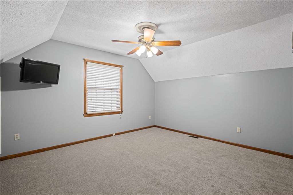 8408 W 115th Street Property Photo 23