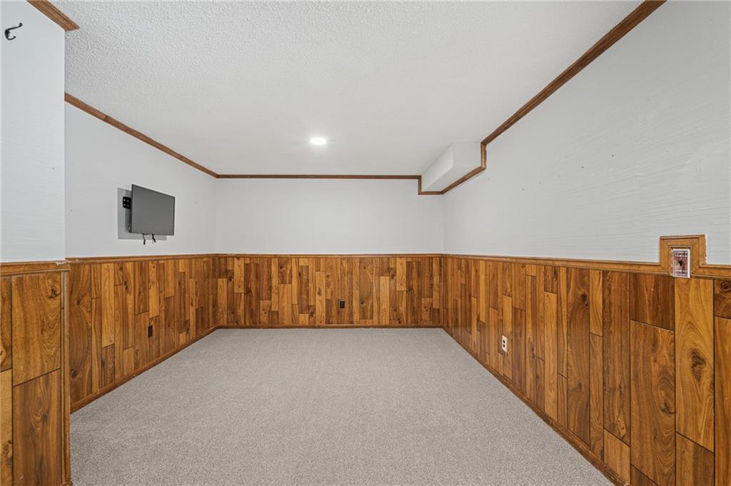 8408 W 115th Street Property Photo 29