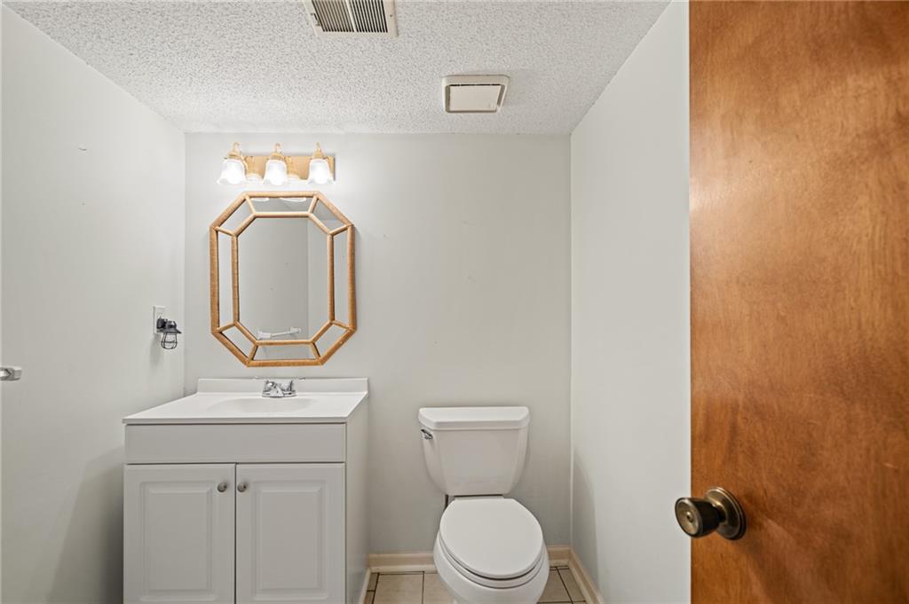 8408 W 115th Street Property Photo 31