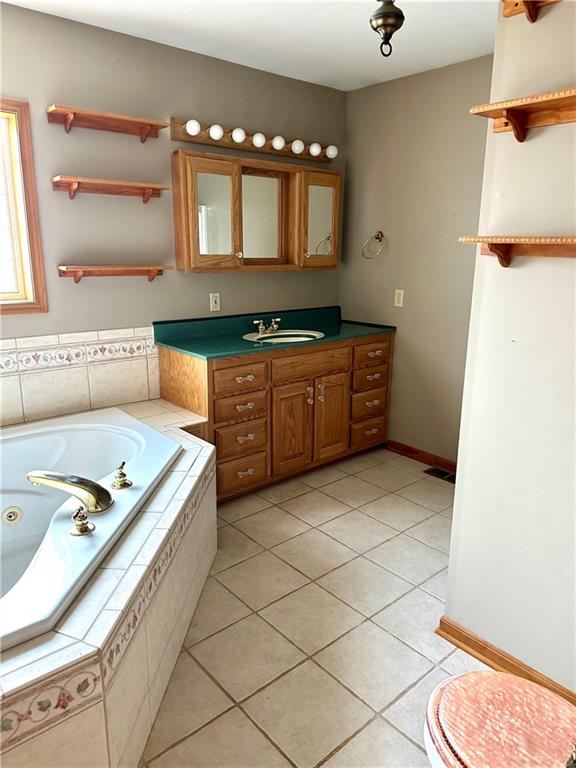 3008 Woods Court Property Photo 32