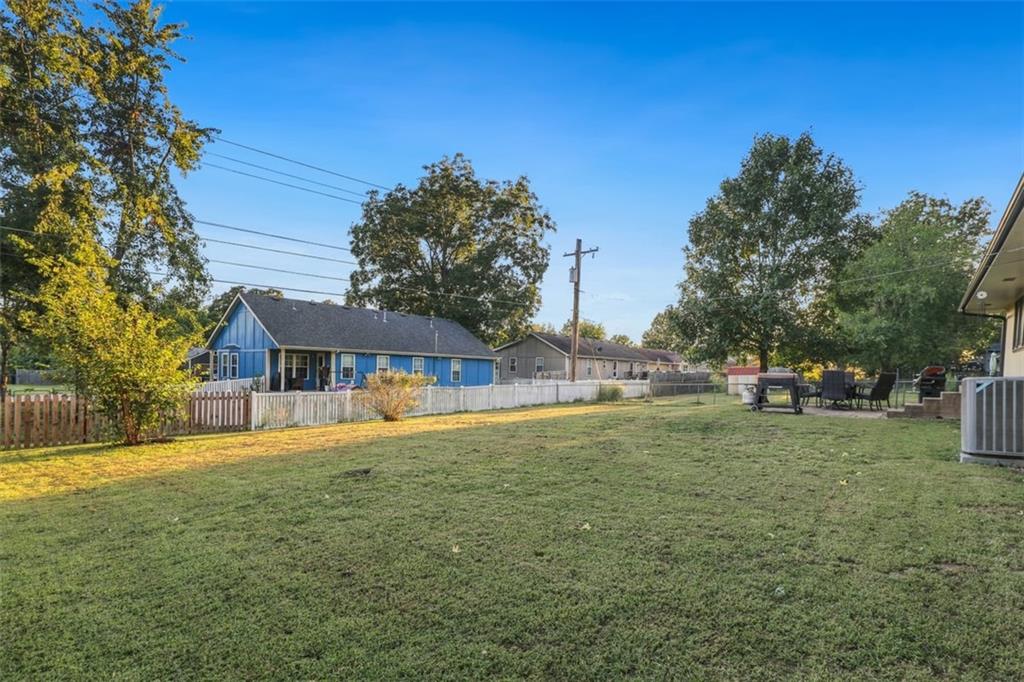 805 Ann Avenue Property Photo 4