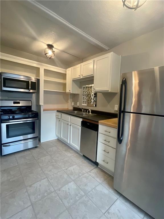3401 Central Street Property Photo 7