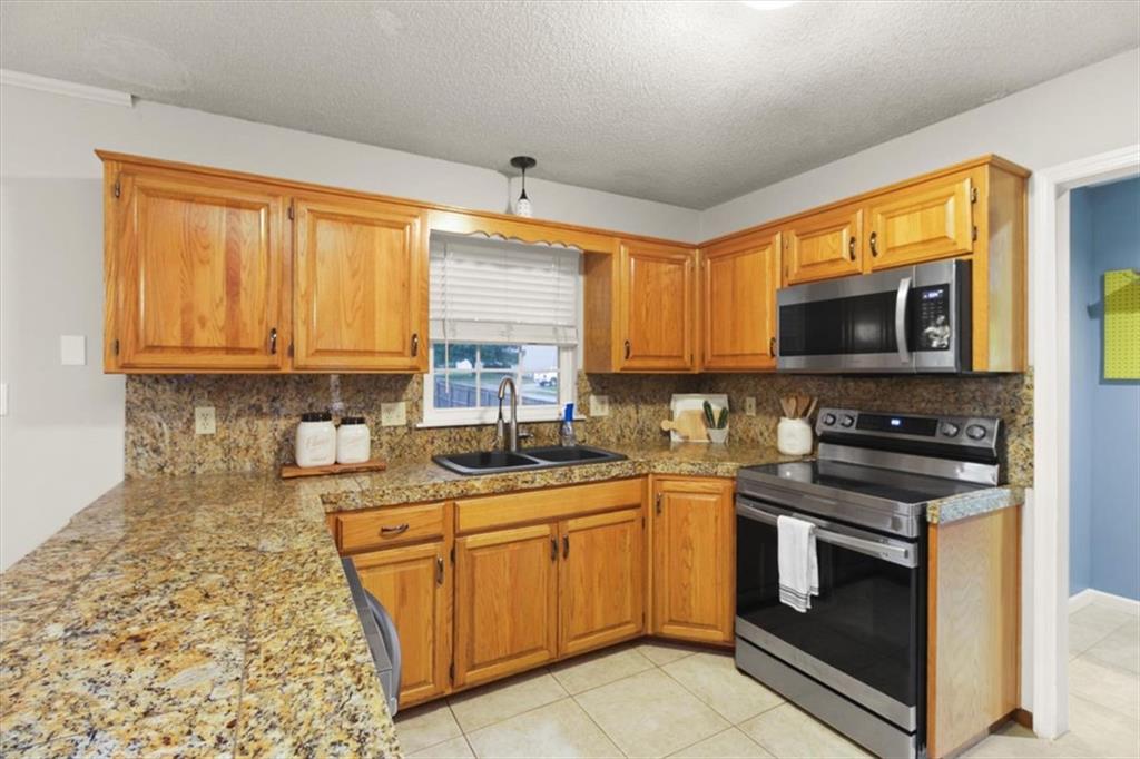 4301 Nw Cortland Drive Property Photo 13