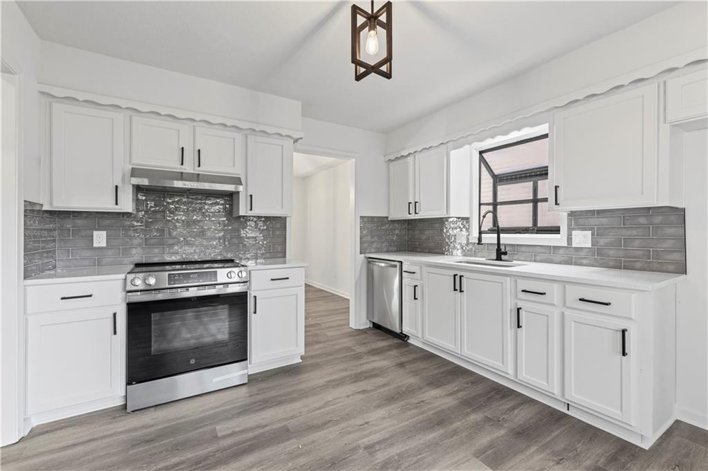 7740 Westgate Drive Property Photo 16