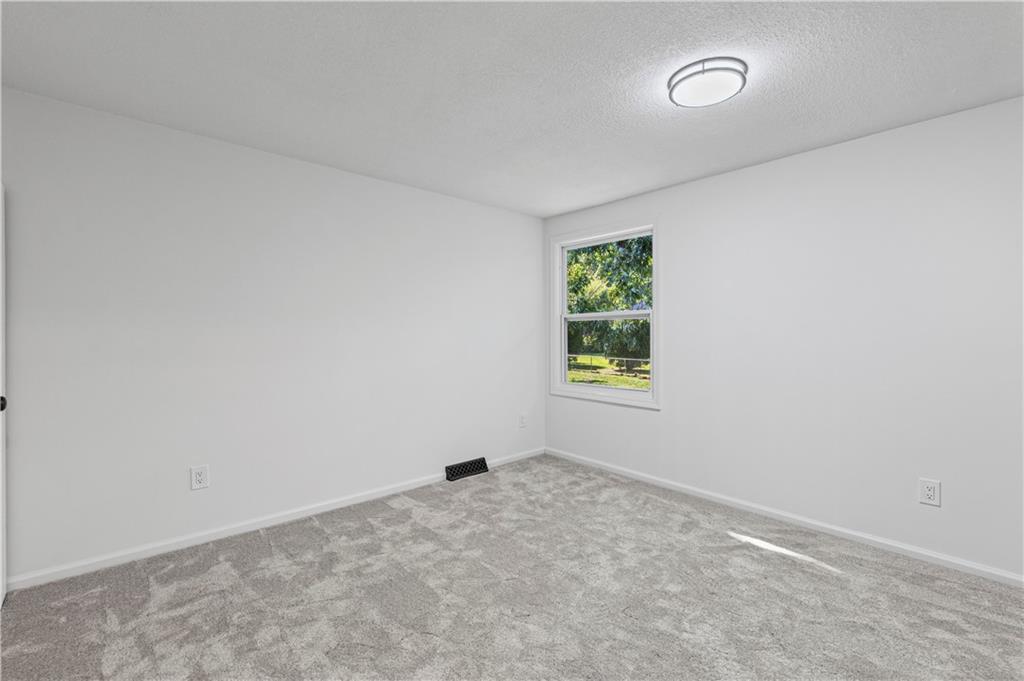 7740 Westgate Drive Property Photo 23