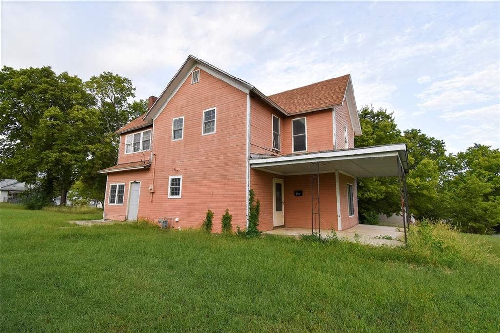 344 W 10th Street Property Photo 2