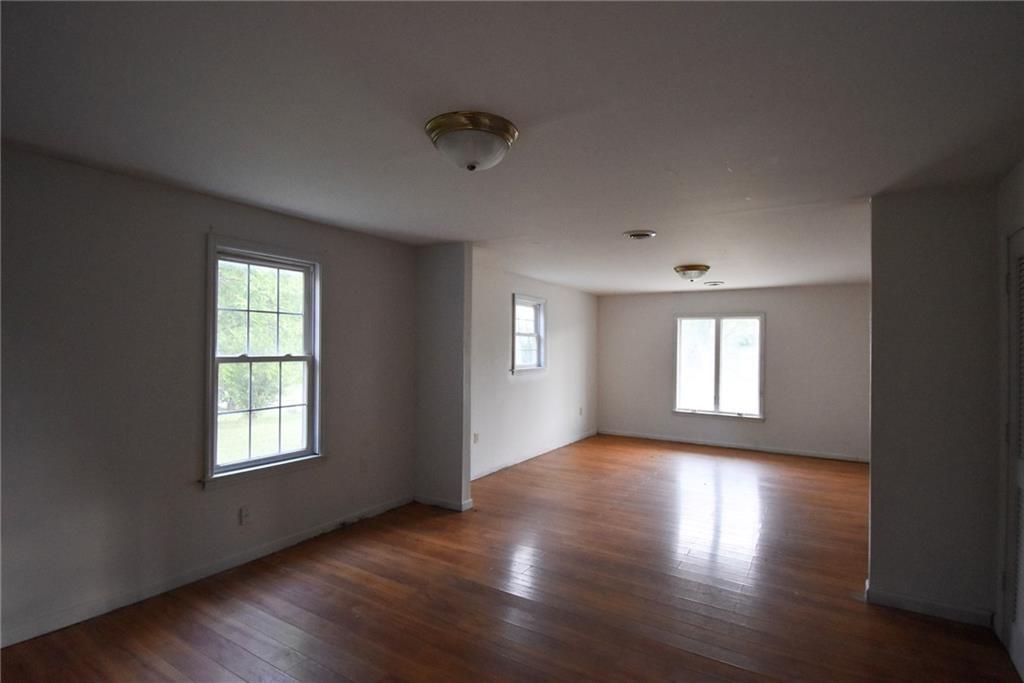 344 W 10th Street Property Photo 8