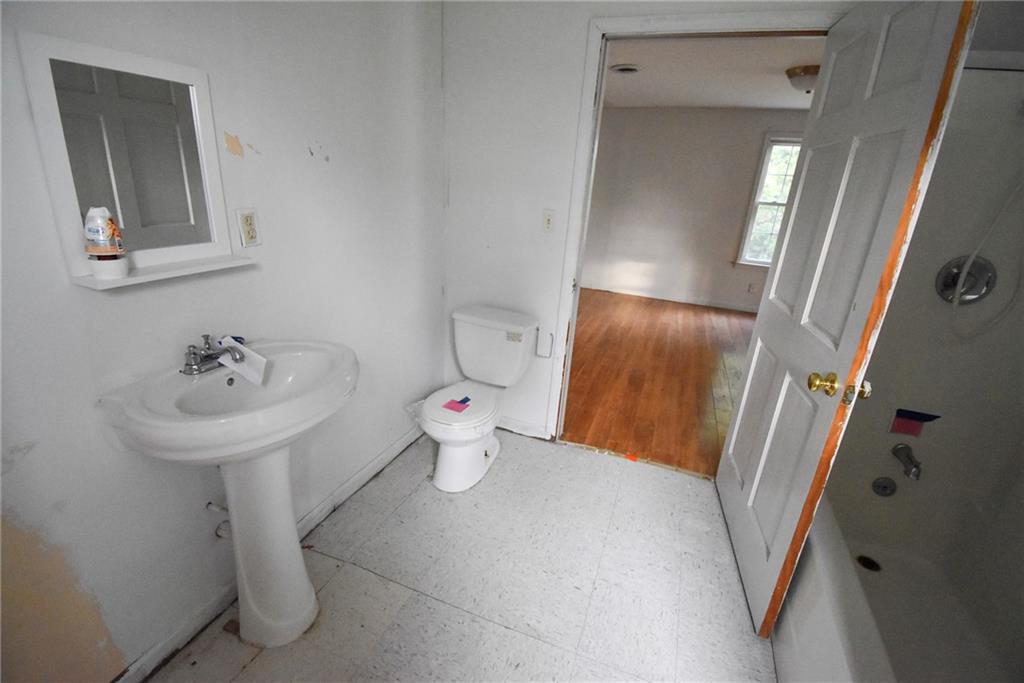 344 W 10th Street Property Photo 9