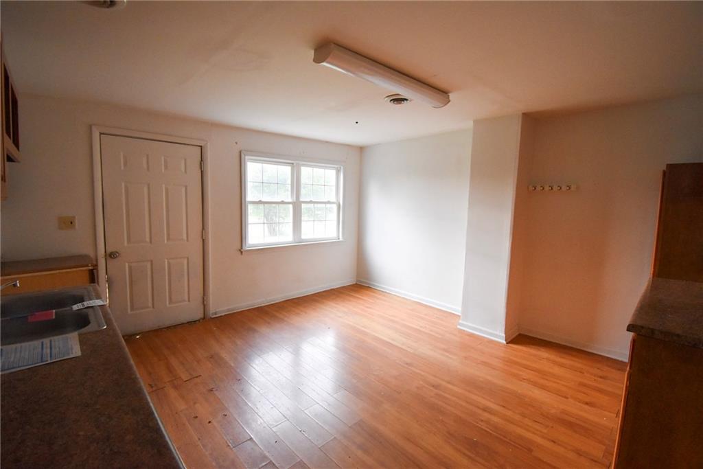 344 W 10th Street Property Photo 11