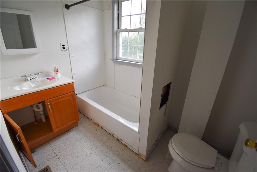 344 W 10th Street Property Photo 17