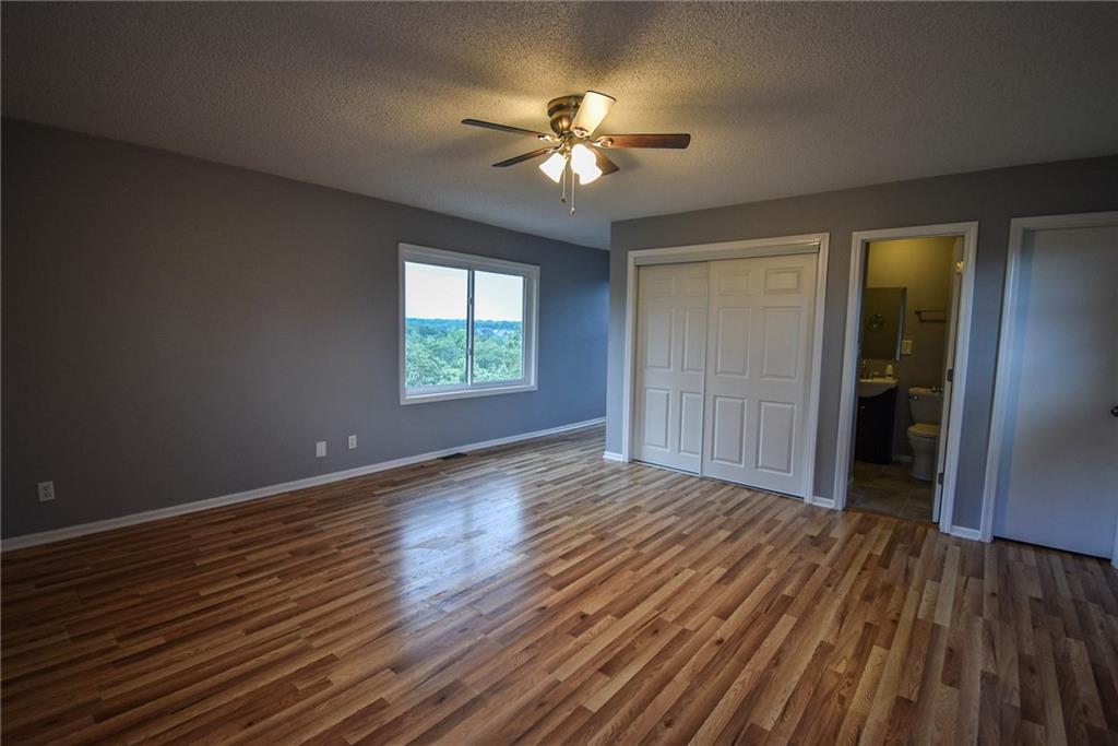 304 E 164th Terrace Property Photo 15
