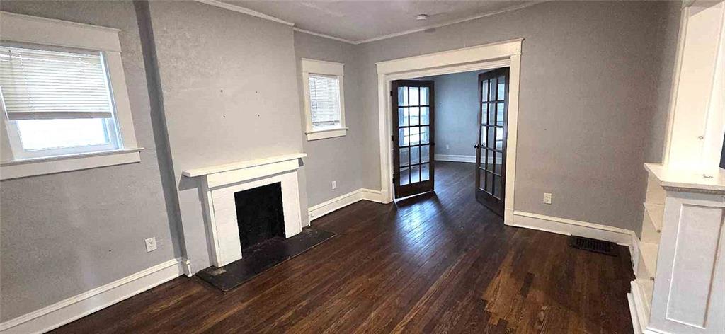 3249 E 28th Street Property Photo 6