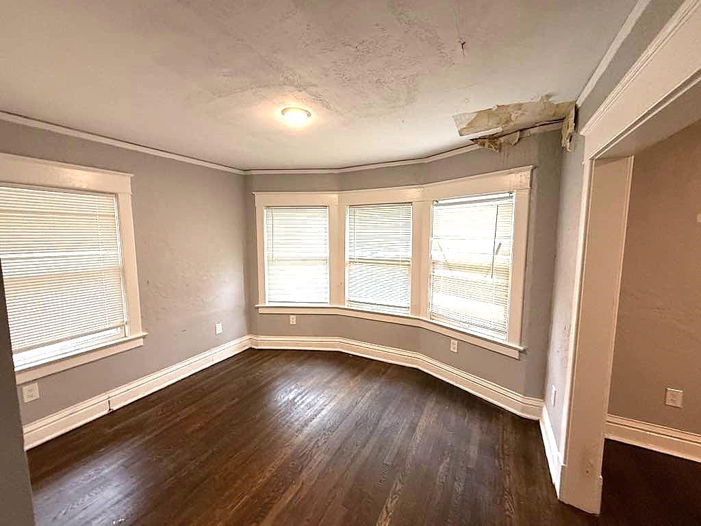3249 E 28th Street Property Photo 12