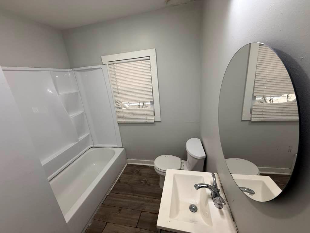 3249 E 28th Street Property Photo 17