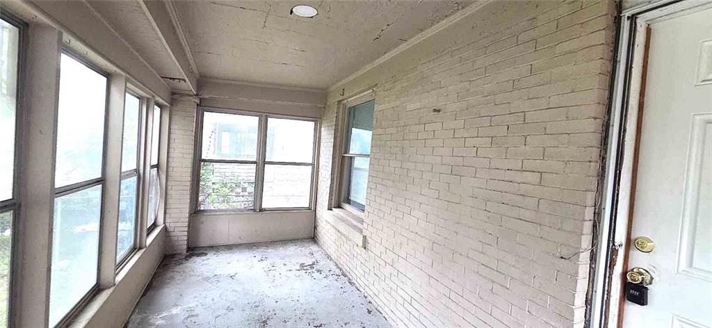3249 E 28th Street Property Photo 25